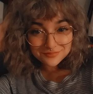 Meet your Posher, Catie